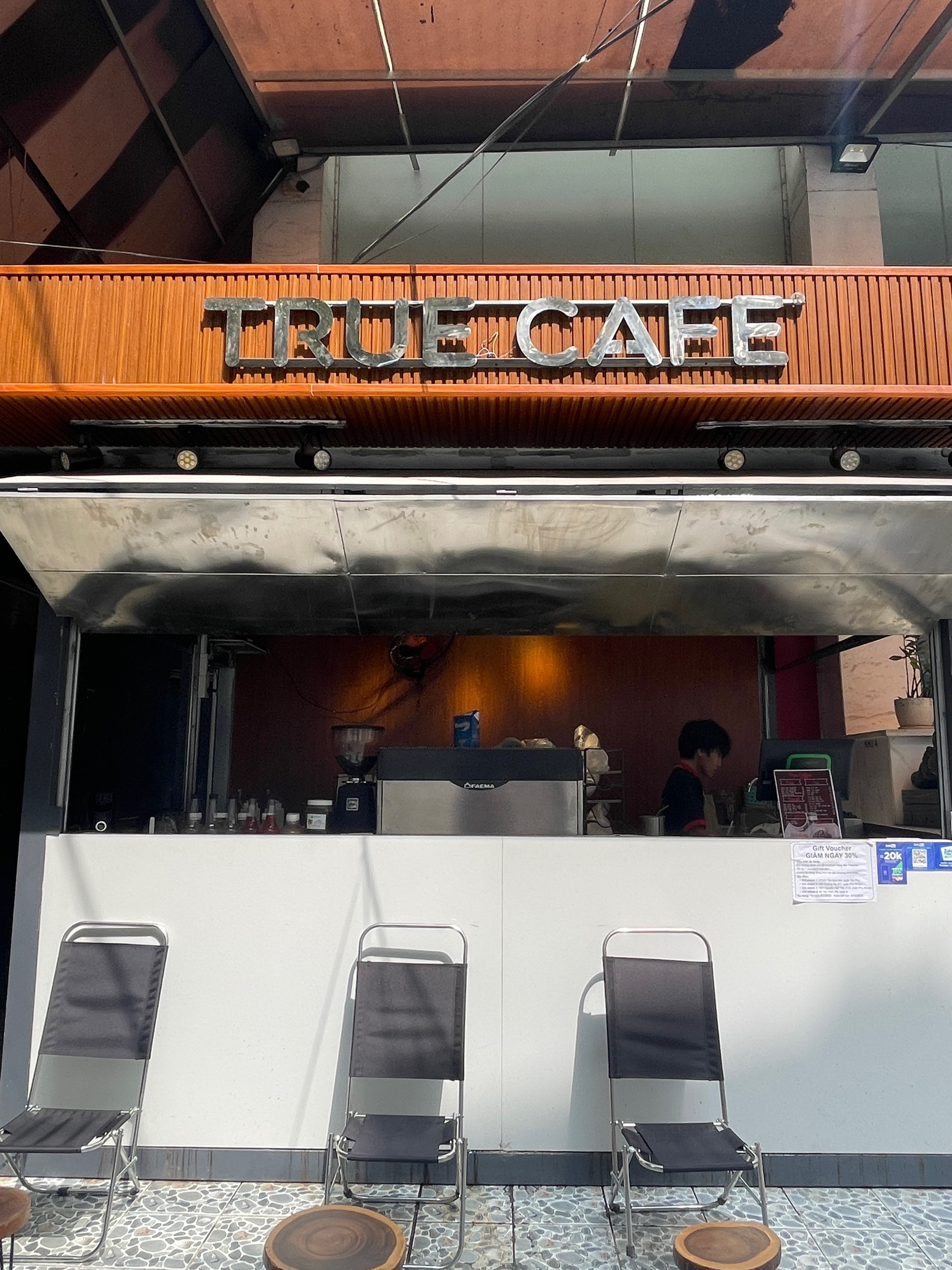 True Cafe - Nguyễn Văn Trỗi