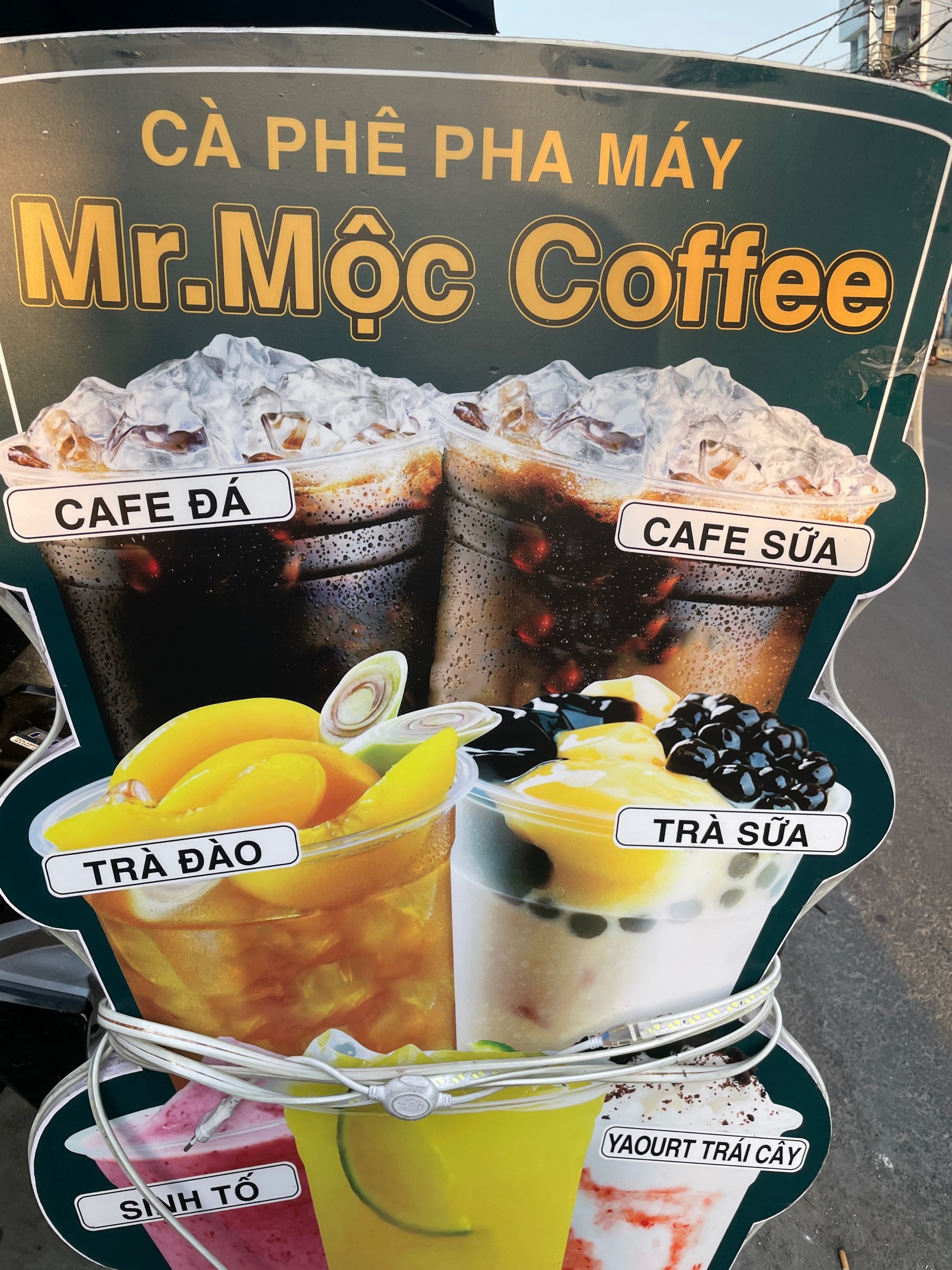 Mr. Mộc Coffee & Tea - Tân Kỳ Tân Quý