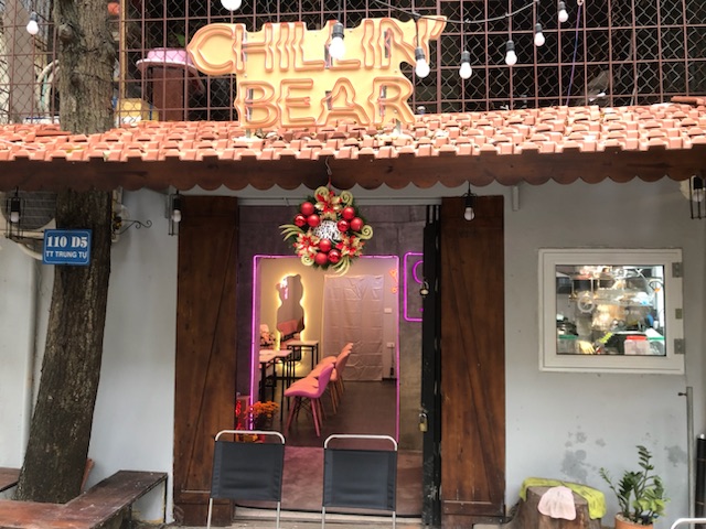 Chillin' Bear Coffee - Tiệm Nhà Gấu - Tập Thể Trung Tự