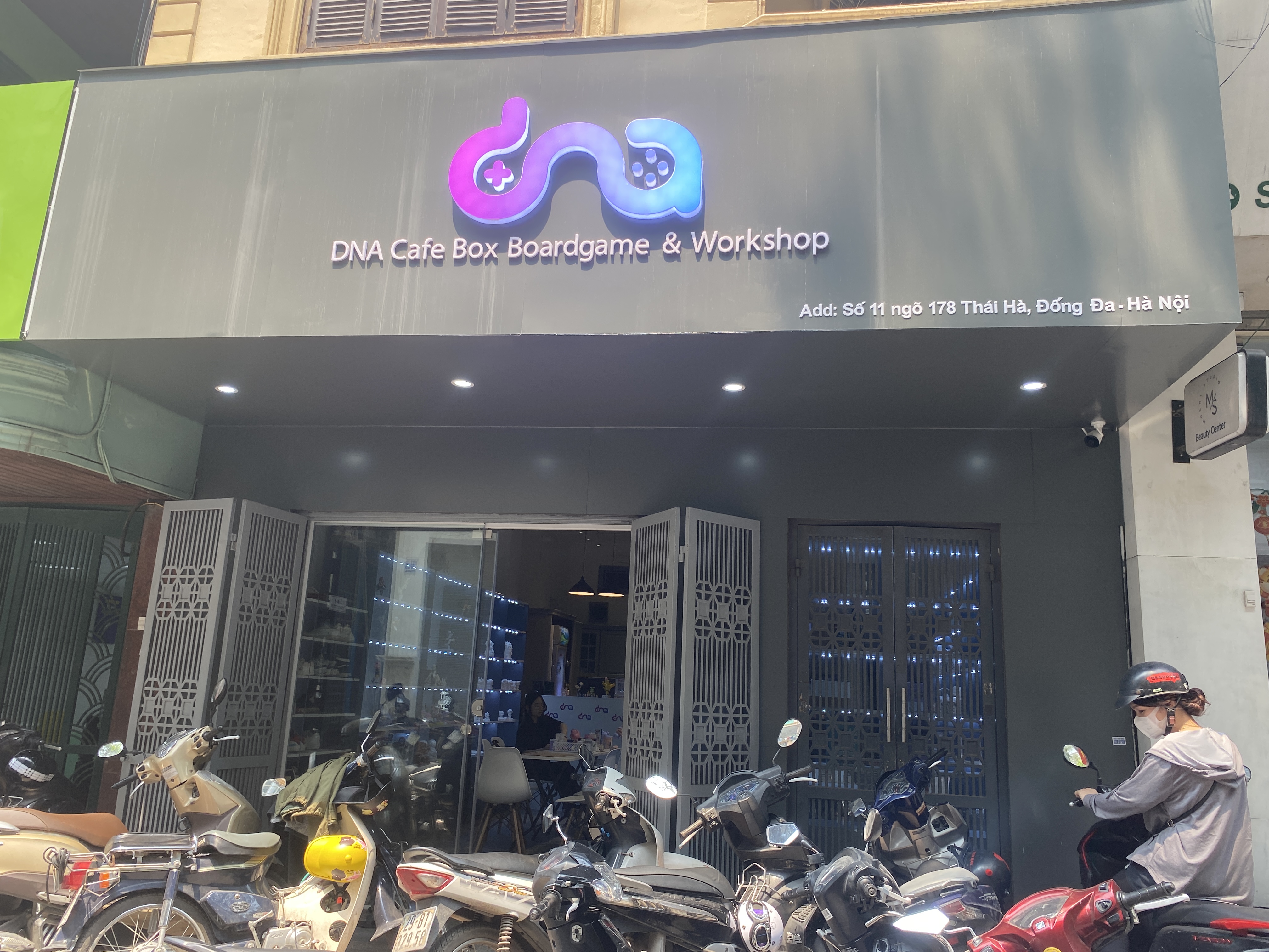 DNA - Cafe Boardgame & Workshop - Thái Hà