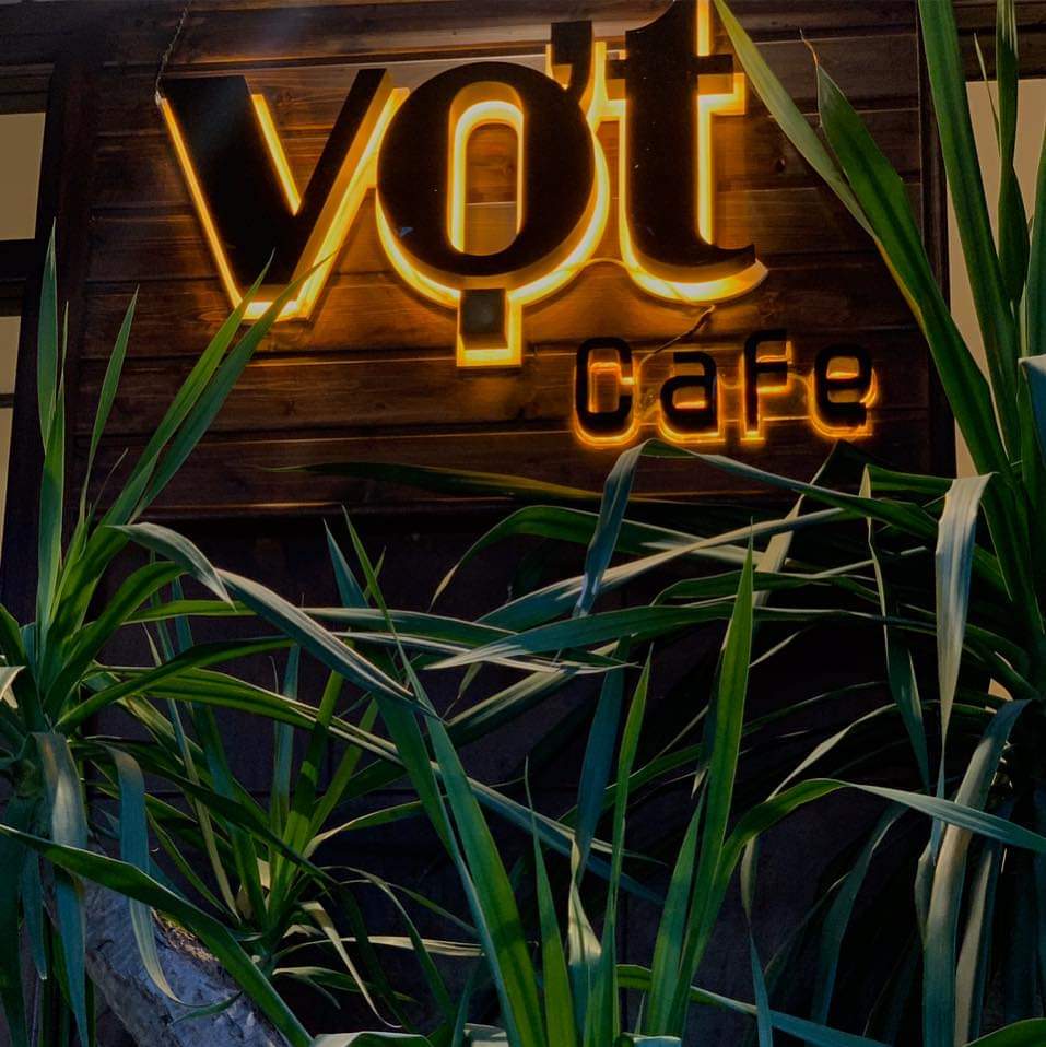 Vợt CaFé - Trần Bình Trọng