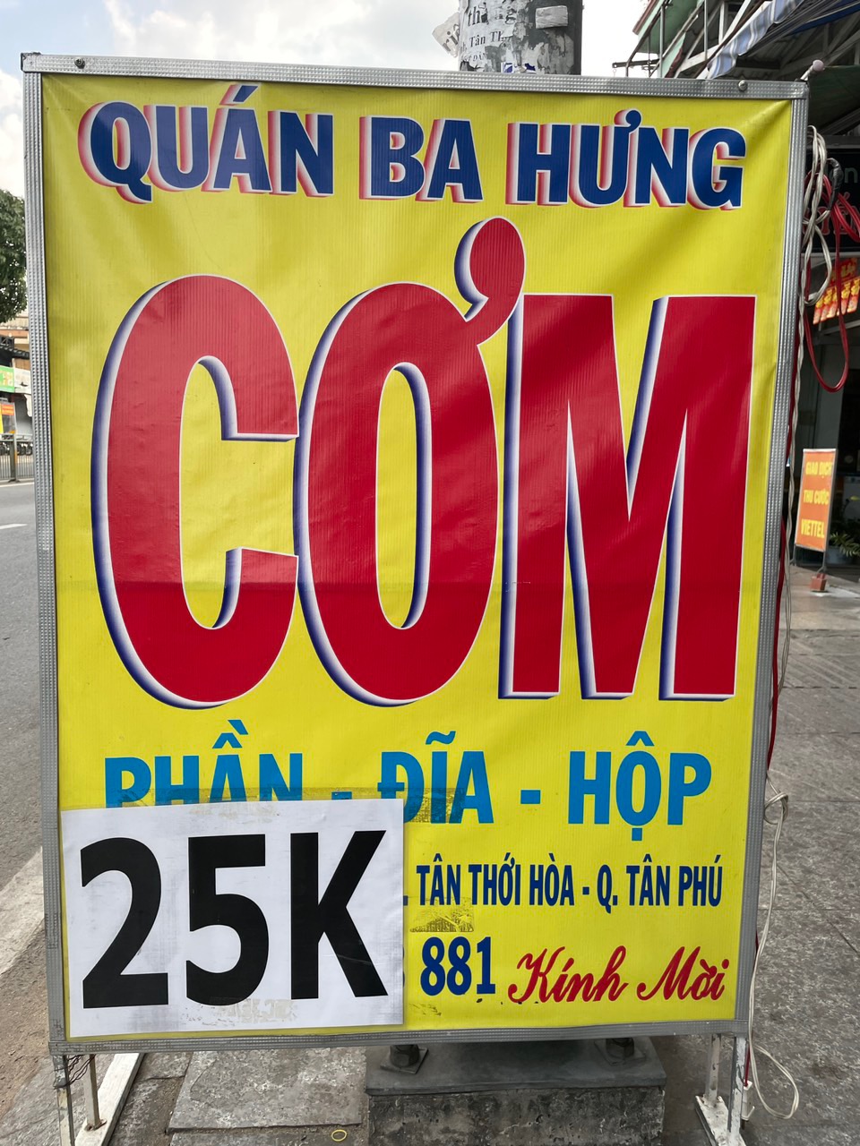 Quán Cơm Ba Hưng - Luỹ Bán Bích